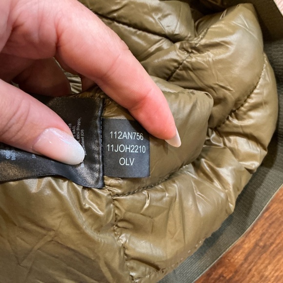 Guess Lightweight Puffer Bomber Jacket – Olive Green – Men’s Size XL - Picture 9 of 13